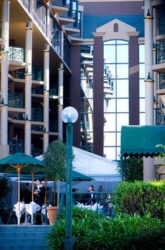 Amora Riverwalk Melbourne - Perth Resorts 14