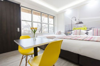 Abode By Easystay - Accommodation Perth 1