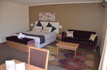 Casula NSW Perth Resorts
