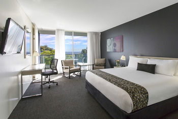 Best Western Plus Apollo International Hotel - Accommodation Perth 4