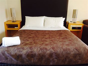 Sandown Regency - Accommodation Perth 2