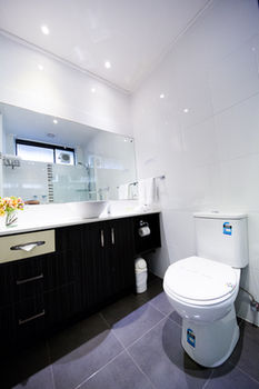 Sandown Regency - Accommodation Perth 5