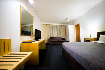 Sandown Regency - Accommodation Perth 15