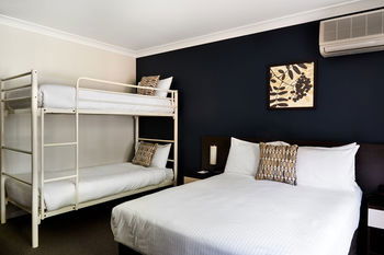 175 (formerly Wesley Lodge) - Accommodation Perth 3