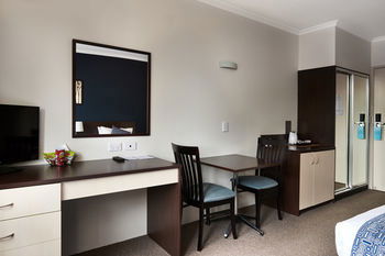 175 (formerly Wesley Lodge) - Accommodation Perth 5