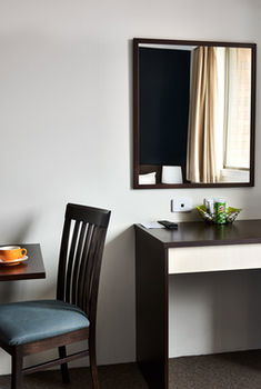 175 (formerly Wesley Lodge) - Accommodation Perth 7