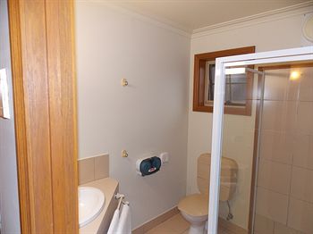 Bell Motel - Accommodation Perth 1