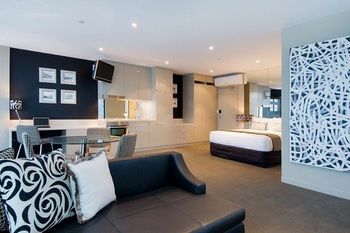 Mantra Bell City - Perth Resorts 15