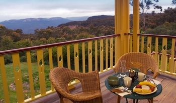 Moments Mountain Retreat - Accommodation Perth 9