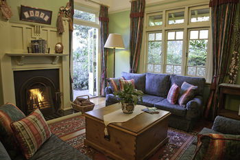 Moments Mountain Retreat - Accommodation Perth 18