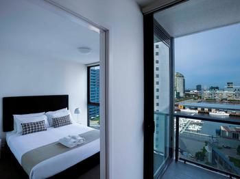Grand Mercure Apartments Docklands - Accommodation Perth 50