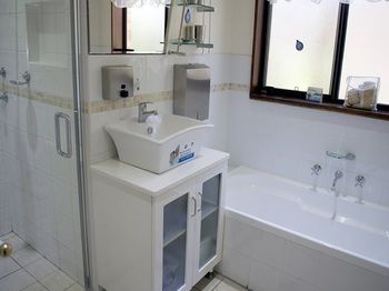 Wombats B&B - Apartments - Accommodation Perth 2