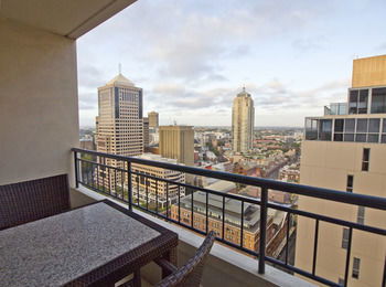 Oaks On Castlereagh, Sydney Central - Accommodation Perth 3