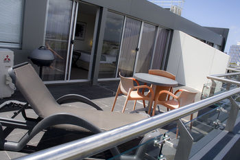 Hotel Urban St Leonards - Accommodation Perth 4