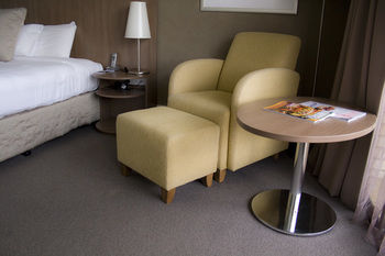 Hotel Urban St Leonards - Accommodation Perth 8