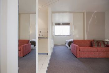 Punthill Davis Avenue - Accommodation Perth 3