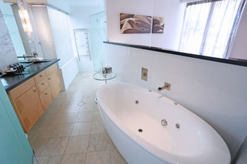 Oceans Mooloolaba - Perth Resorts 2