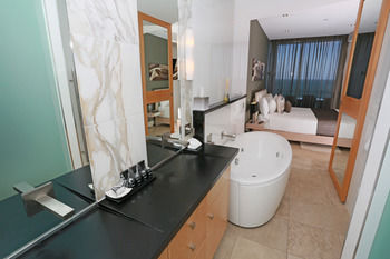 Oceans Mooloolaba - Perth Resorts 3