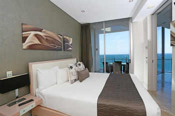 Oceans Mooloolaba - Perth Resorts 9