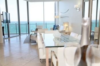 Oceans Mooloolaba - Perth Resorts 12