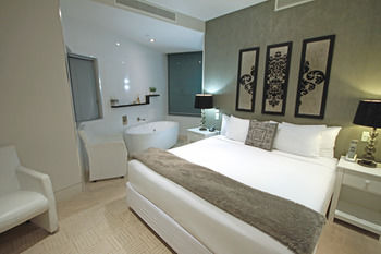 Oceans Mooloolaba - Perth Resorts 33