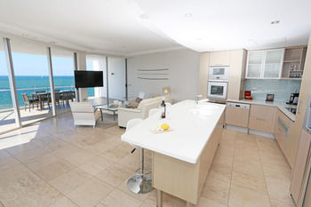 Oceans Mooloolaba - Perth Resorts 40