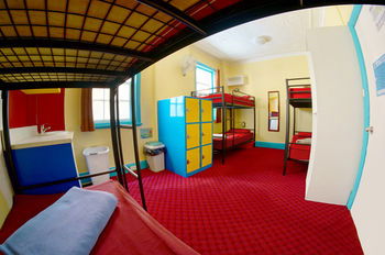 Jolly Swagman Backpackers - Accommodation Perth 1