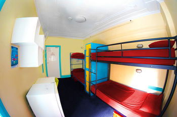 Jolly Swagman Backpackers - Accommodation Perth 5