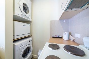 Best Western Melbourne's Princes Park Motor Inn - Perth Resorts 4