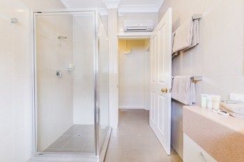 Best Western Melbourne's Princes Park Motor Inn - Perth Resorts 6