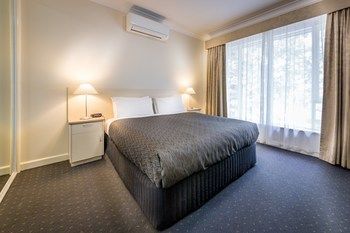 Best Western Melbourne's Princes Park Motor Inn - Perth Resorts 9