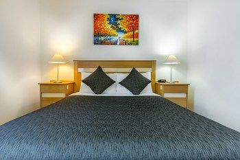 Best Western Melbourne's Princes Park Motor Inn - Perth Resorts 24