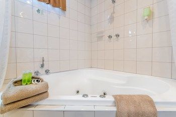 Best Western Melbourne's Princes Park Motor Inn - Perth Resorts 33