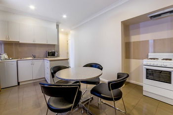 Best Western Melbourne's Princes Park Motor Inn - Perth Resorts 41