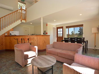 Madigan Wine Country Cottages - Accommodation Perth 60