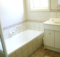 Madigan Wine Country Cottages - Accommodation Perth