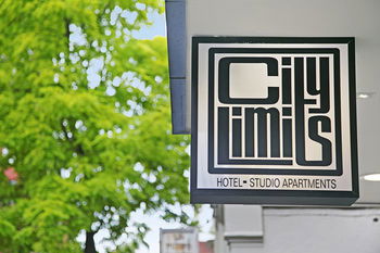 City Limits Hotel - Perth Resorts 0