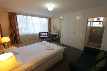Drummond Apartments Services - Accommodation Perth 1