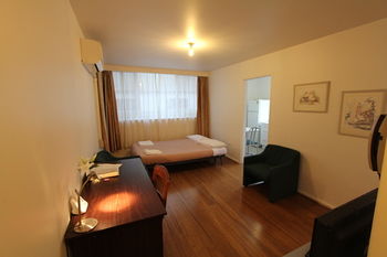 Drummond Apartments Services - Accommodation Perth 11