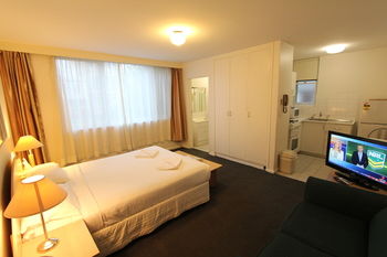 Drummond Apartments Services - Accommodation Perth 13