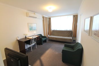 Drummond Apartments Services - Accommodation Perth 18
