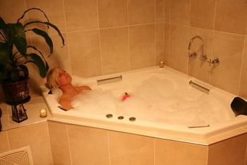 Lavender House B&B - Accommodation Perth 0