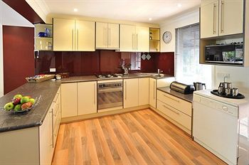 Holly Lodge - Accommodation Perth 30