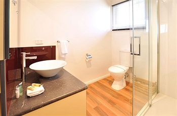 Holly Lodge - Accommodation Perth 31