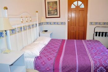 Georgian Court Bed & Breakfast - Accommodation Perth 0