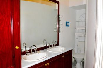 Georgian Court Bed & Breakfast - Accommodation Perth 57