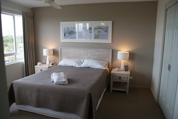 Beachside Resort - Kawana Waters - Accommodation Perth 9