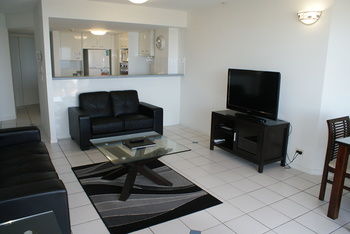 Beachside Resort - Kawana Waters - Accommodation Perth 13