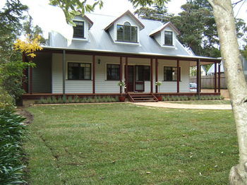 Whispering Pines Chalet & Cottages - Accommodation Perth 13