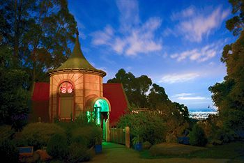 A Camelot Tower & Penthouse - Perth Resorts 11